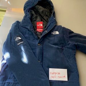 SUPREME x TNF NORTHFACE CORDOROY M. Shell parka